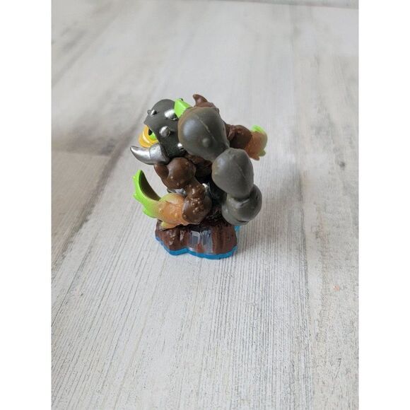 Activision 2013 scorpion Armour Skylander toy figure - Picture 2 of 4